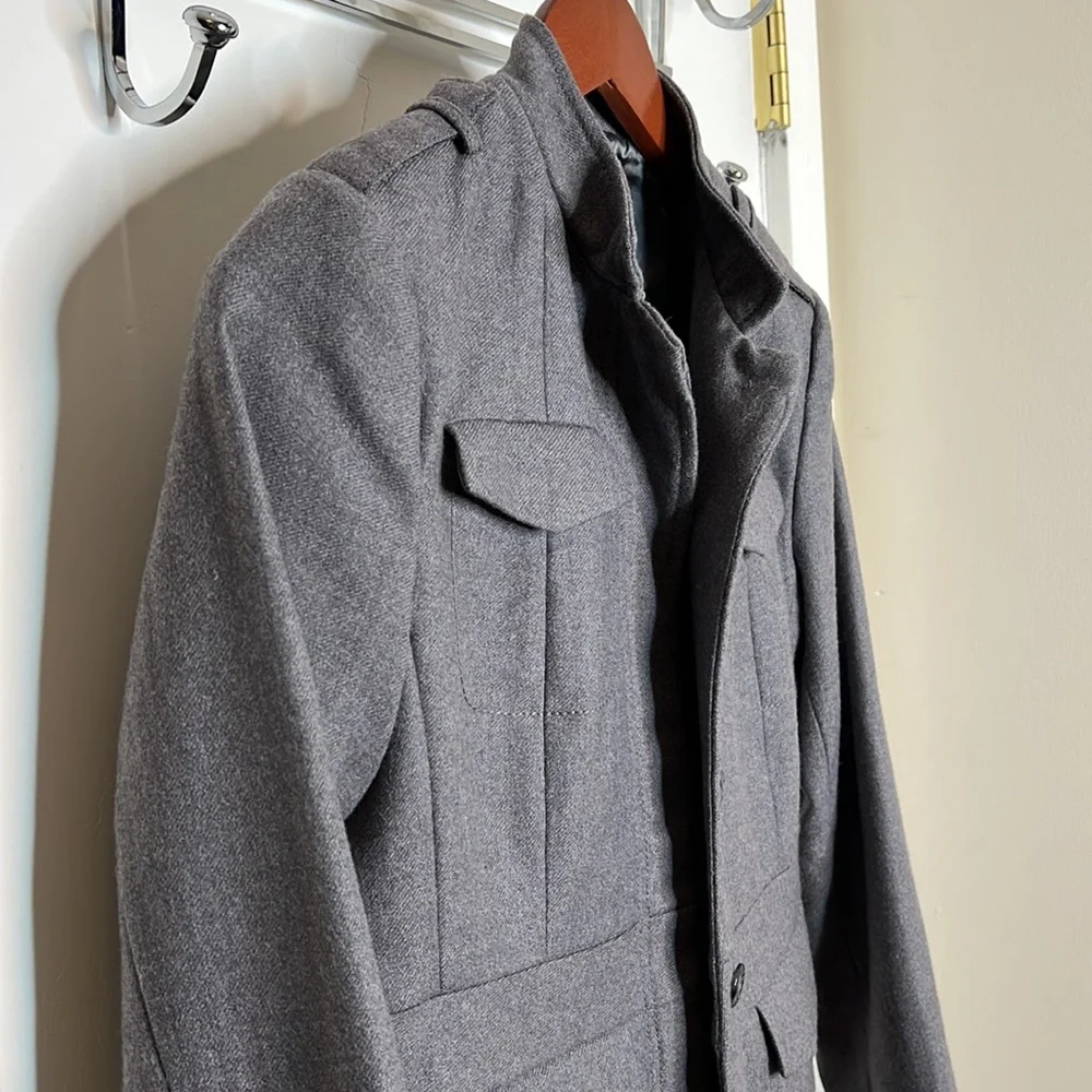 Banana Republic Petite Structured Military style Gray Wool  and Satin Coat S - Picture 5 of 9